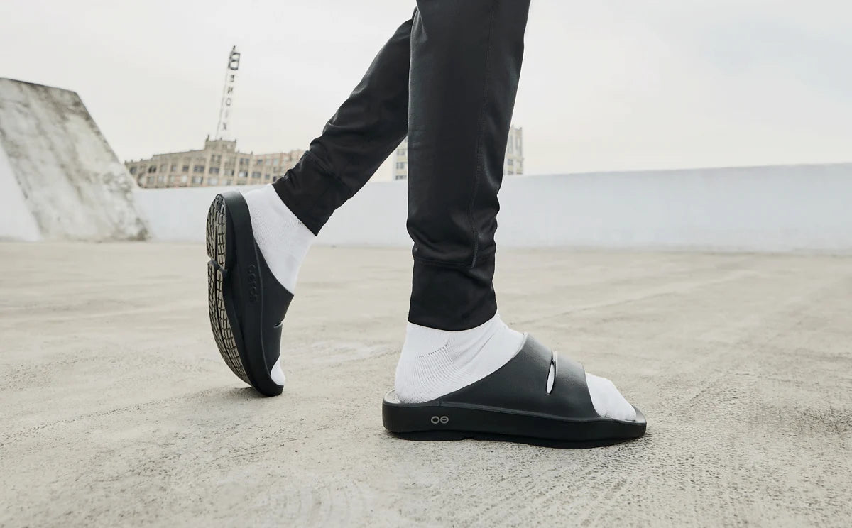 OOFOS Ooahh Slide BLACK