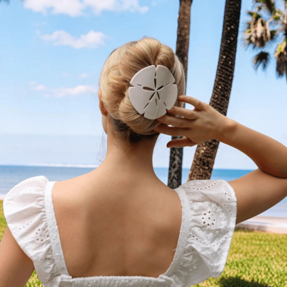 Teleties Large Flat Clip SAND DOLLAR