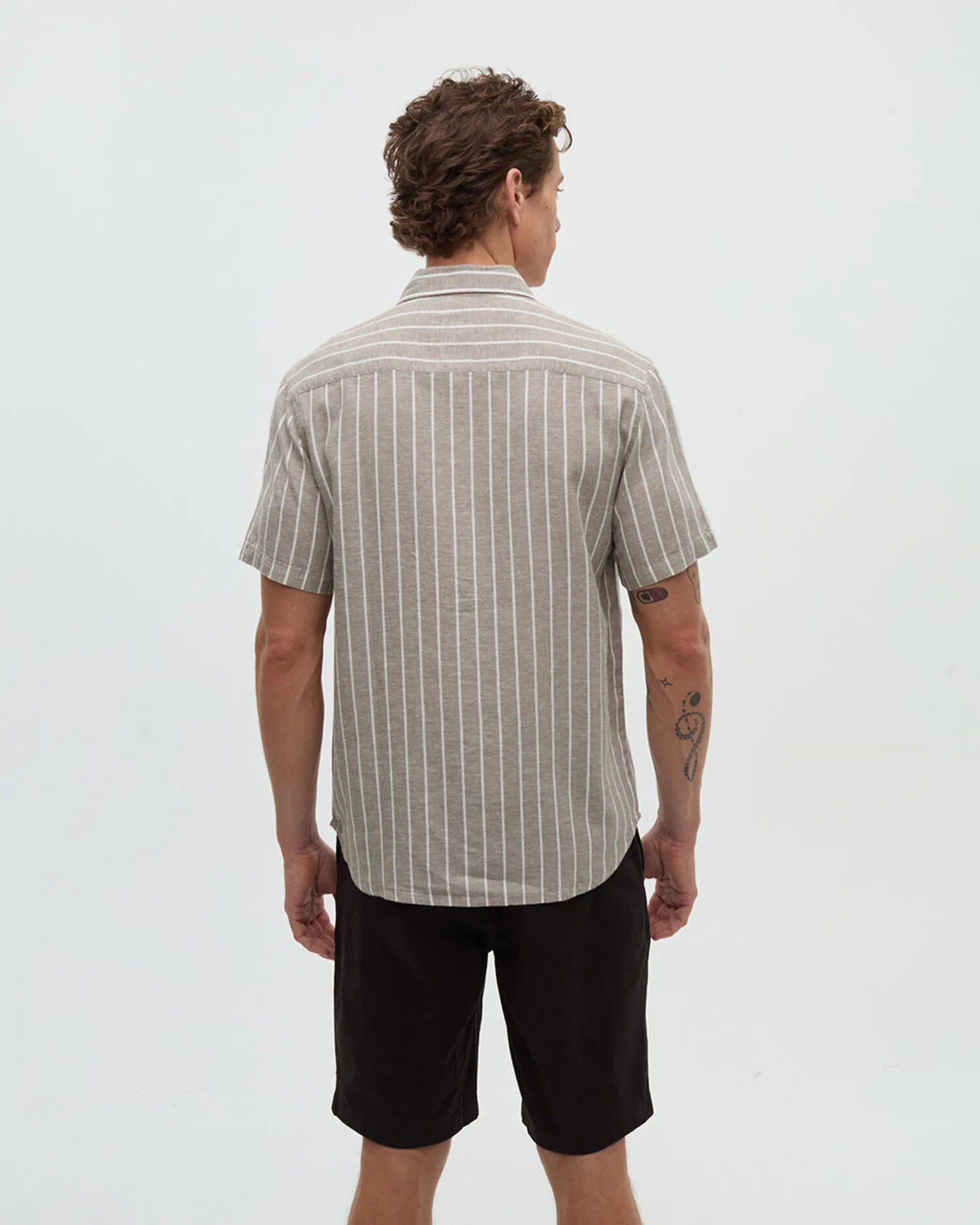 tentree M SS Dundas Shirt CLAY/WIDE PINSTRIPE