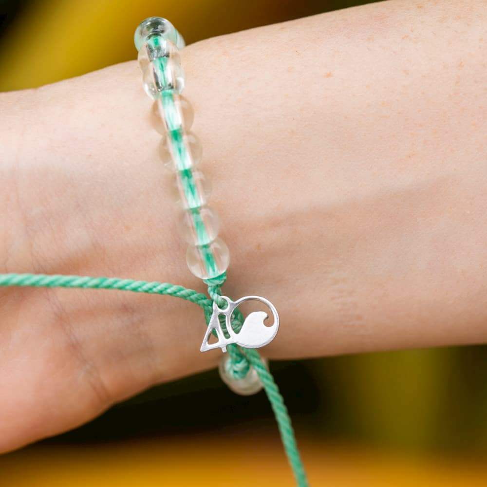 4Ocean Green Sea Turtle Beaded Bracelet - June 2023 Limited Edition – Smyth  Jewelers